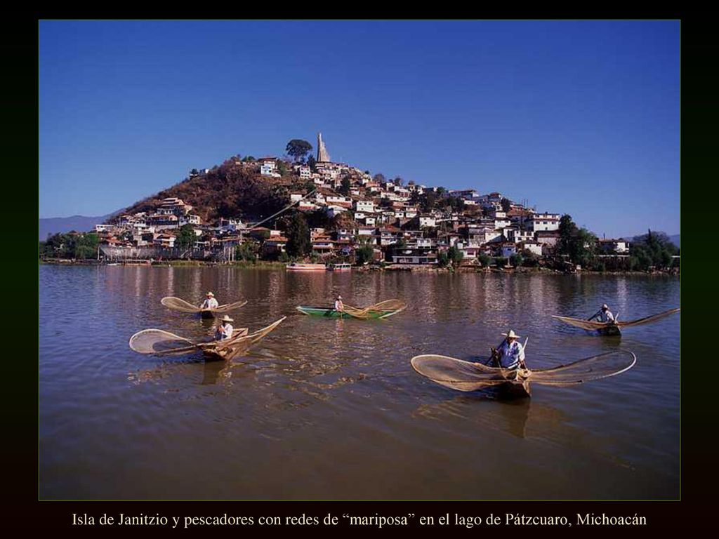 Isla de Janitzio y pescadores con redes de mariposa en el lago de Pátzcuaro, Michoacán