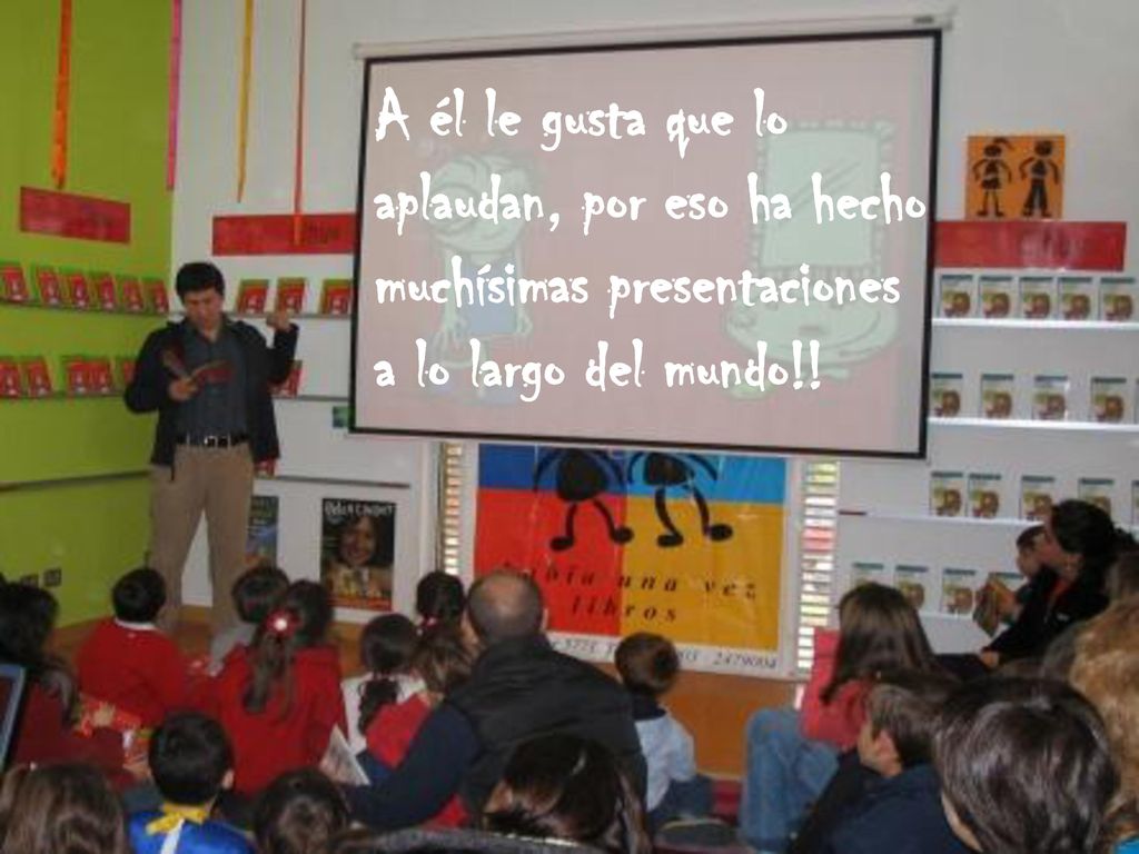 A él le gusta que lo aplaudan, por eso ha hecho muchísimas presentaciones a lo largo del mundo!!