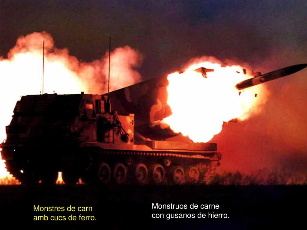 Monstruos de carne con gusanos de hierro. Monstres de carn amb cucs de ferro.