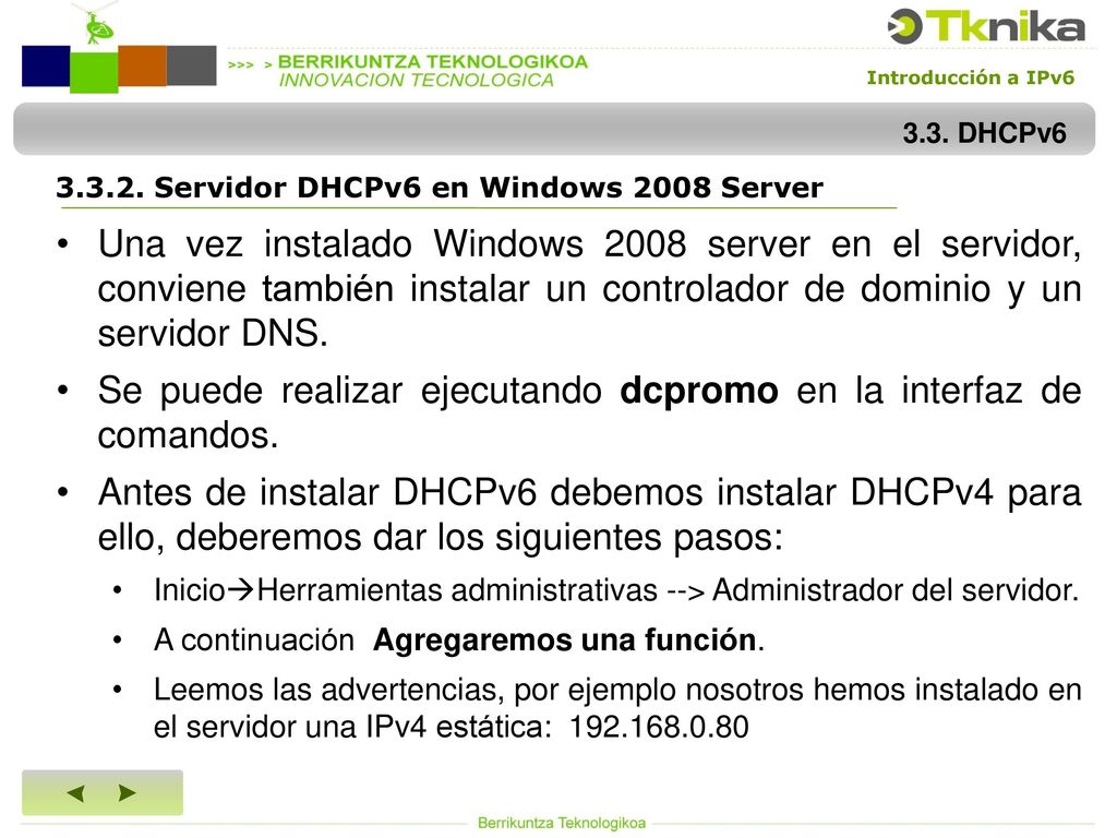 Se puede realizar ejecutando dcpromo en la interfaz de comandos.