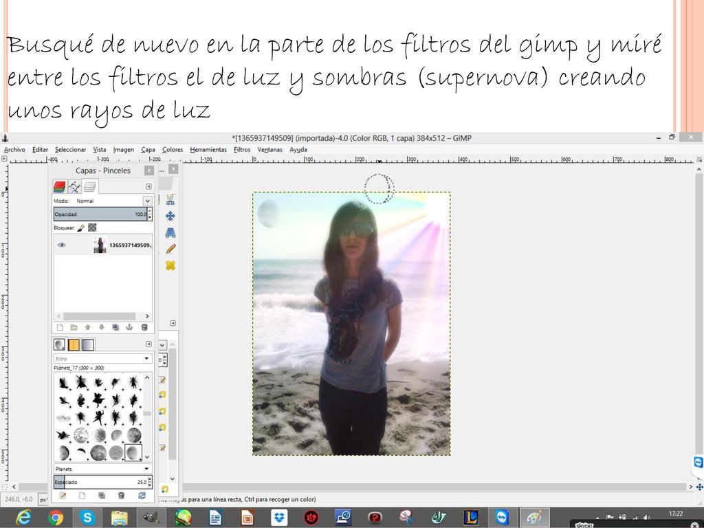 Busqué de nuevo en la parte de los filtros del gimp y miré entre los filtros el de luz y sombras (supernova) creando unos rayos de luz