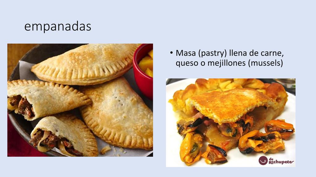 empanadas Masa (pastry) llena de carne, queso o mejillones (mussels)