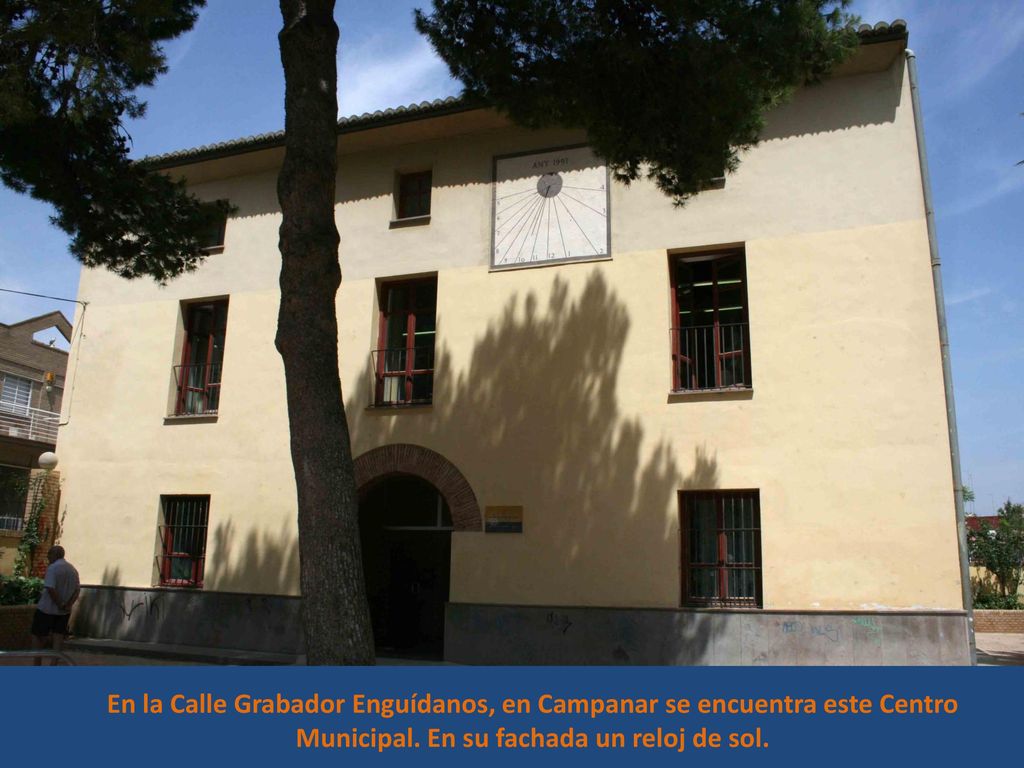 En la Calle Grabador Enguídanos, en Campanar se encuentra este Centro Municipal.