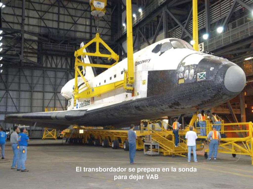 El transbordador se prepara en la sonda para dejar VAB