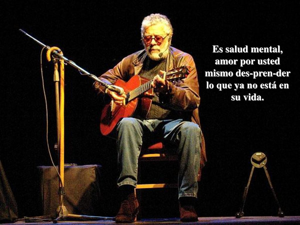Es salud mental, amor por usted mismo des-pren-der lo que ya no está en su vida.