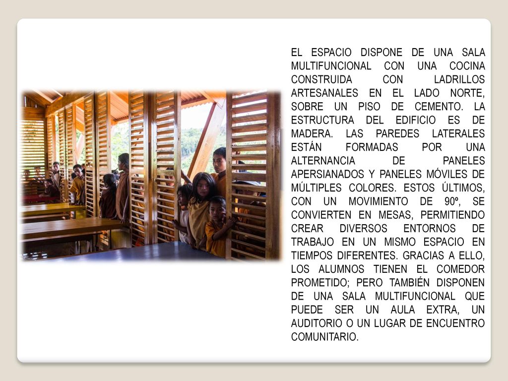 EL ESPACIO DISPONE DE UNA SALA MULTIFUNCIONAL CON UNA COCINA CONSTRUIDA CON LADRILLOS ARTESANALES EN EL LADO NORTE, SOBRE UN PISO DE CEMENTO.