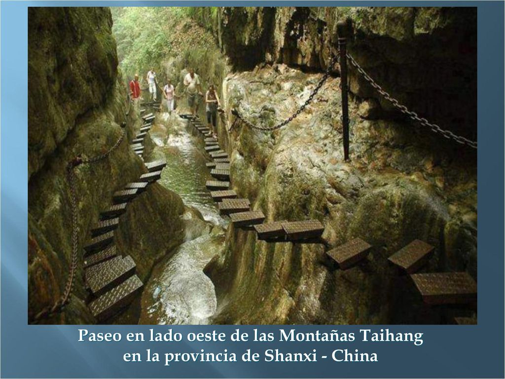 Paseo en lado oeste de las Montañas Taihang en la provincia de Shanxi - China