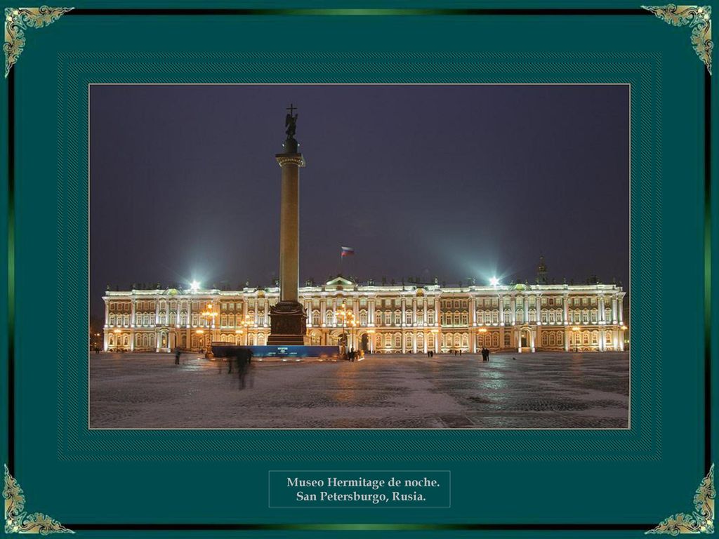 Museo Hermitage de noche.