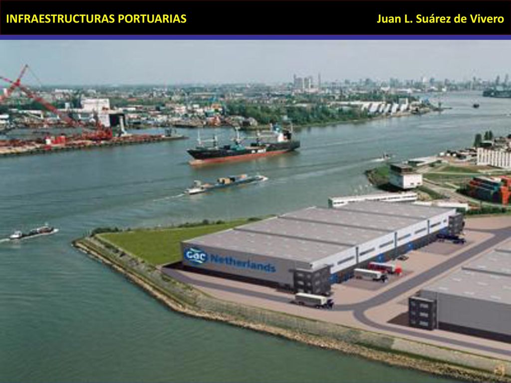TOTAL CARGO TRAFFIC AND CONTAINER TRAFFIC PORT REGIONS ( )