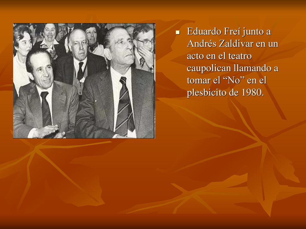 Eduardo Freí junto a Andrés Zaldivar en un acto en el teatro caupolican llamando a tomar el No en el plesbicito de 1980.