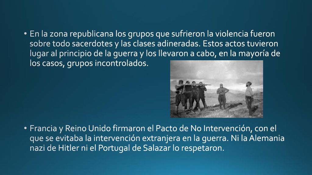 En la zona republicana los grupos que sufrieron la violencia fueron sobre todo sacerdotes y las clases adineradas. Estos actos tuvieron lugar al principio de la guerra y los llevaron a cabo, en la mayoría de los casos, grupos incontrolados.