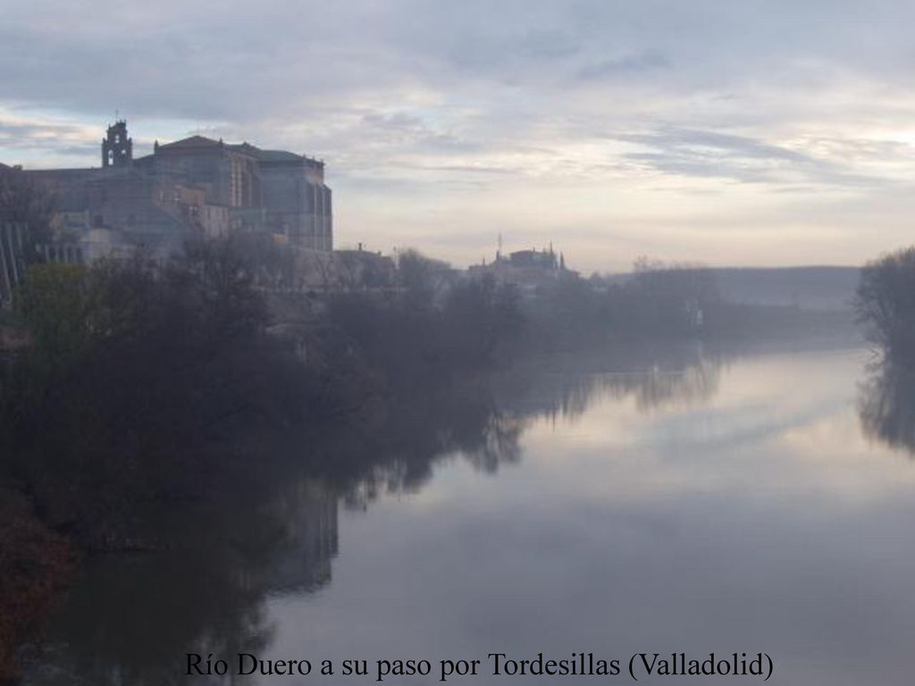 Río Duero a su paso por Tordesillas (Valladolid)