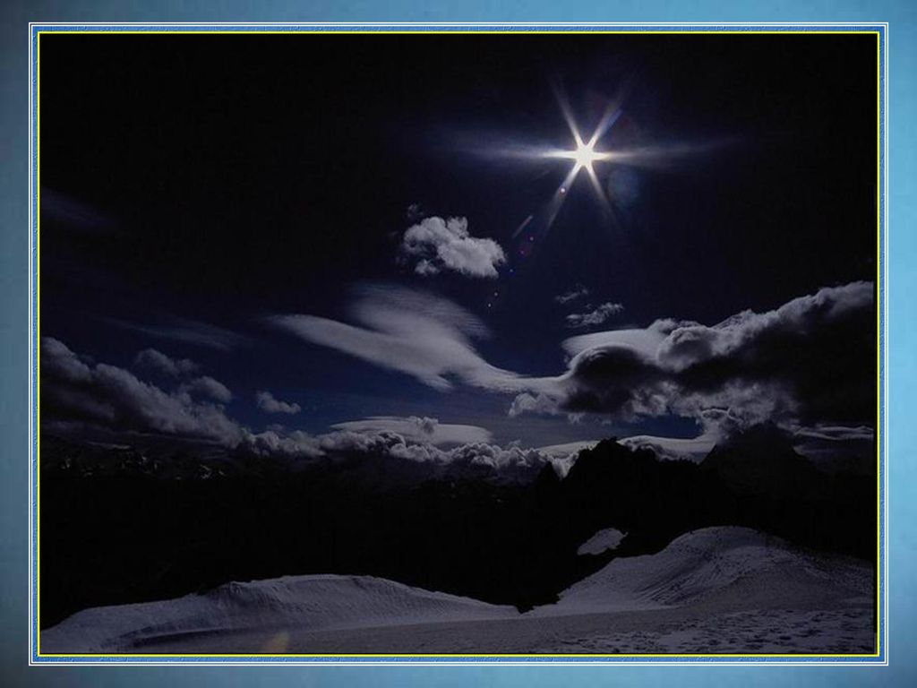 Hoy, como ayer, el sol desaparece y tras las sombras voluptuosas, calladas, lánguidas y escondidas de la noche volverá a nacer un nuevo día.