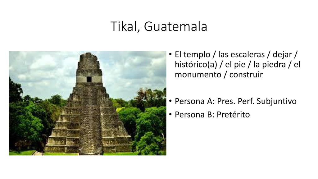 Tikal, Guatemala El templo / las escaleras / dejar / histórico(a) / el pie / la piedra / el monumento / construir.