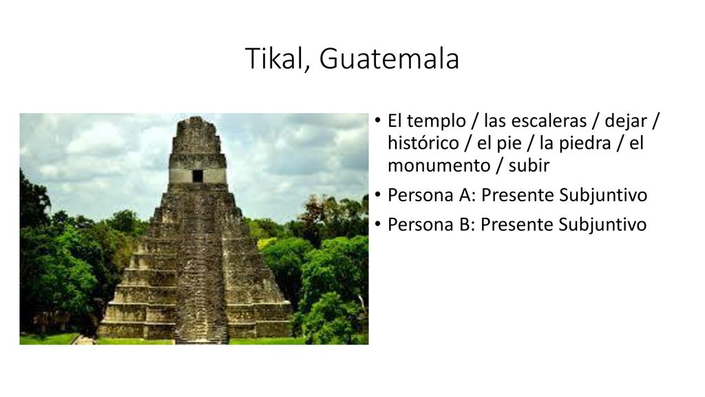 Tikal, Guatemala El templo / las escaleras / dejar / histórico / el pie / la piedra / el monumento / subir.
