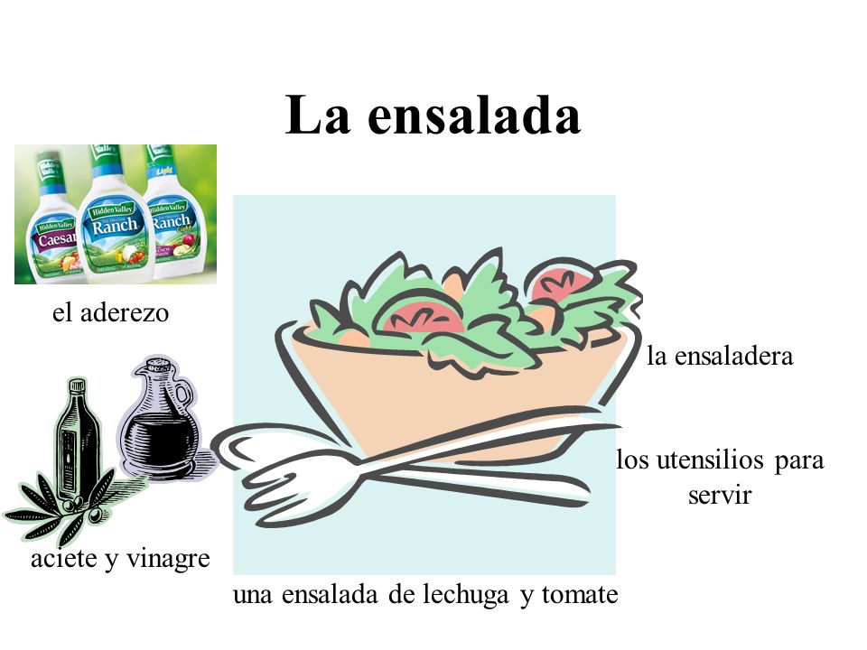 La ensalada el aderezo la ensaladera los utensilios para servir