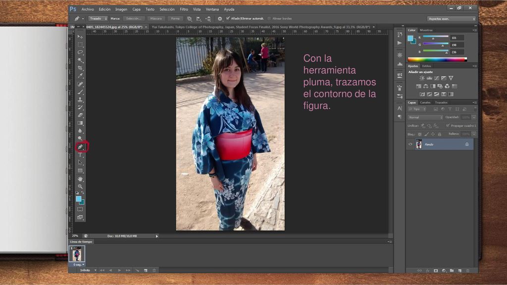 Con la herramienta pluma, trazamos el contorno de la figura.