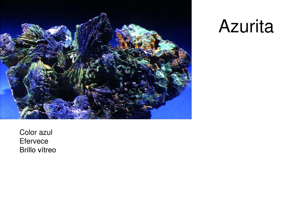 Azurita Color azul Efervece Brillo vítreo