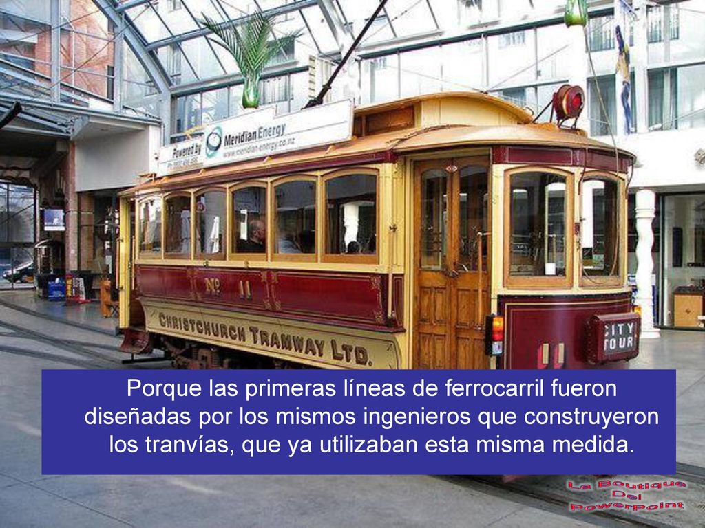 Porque las primeras líneas de ferrocarril fueron diseñadas por los mismos ingenieros que construyeron los tranvías, que ya utilizaban esta misma medida.