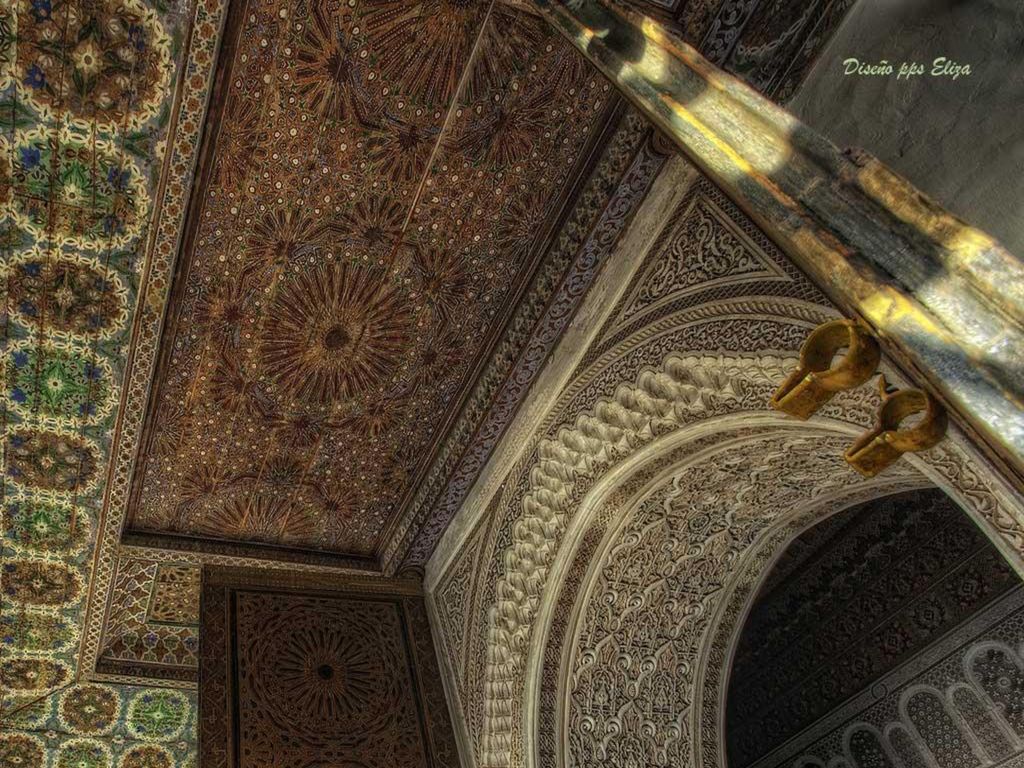 La Medersa Ben Youssef es uno de los monumentos más prestigiosos de Marrakech y una verdadera joya de la arquitectura árabo-andalusí.