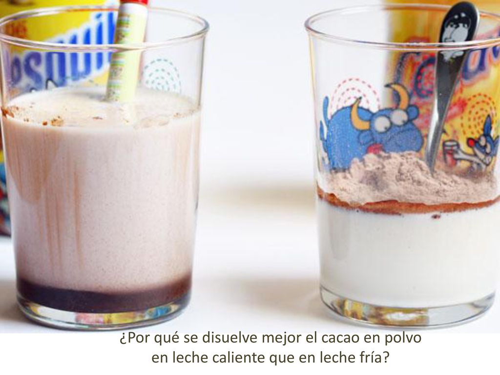 ¿Por qué se disuelve mejor el cacao en polvo en leche caliente que en leche fría