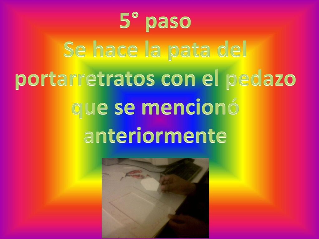 5° paso Se hace la pata del portarretratos con el pedazo que se mencionó anteriormente