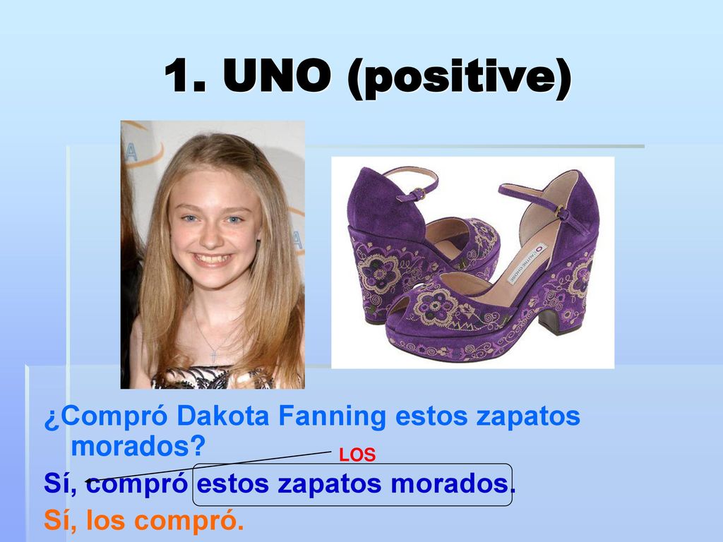 1. UNO (positive) ¿Compró Dakota Fanning estos zapatos morados