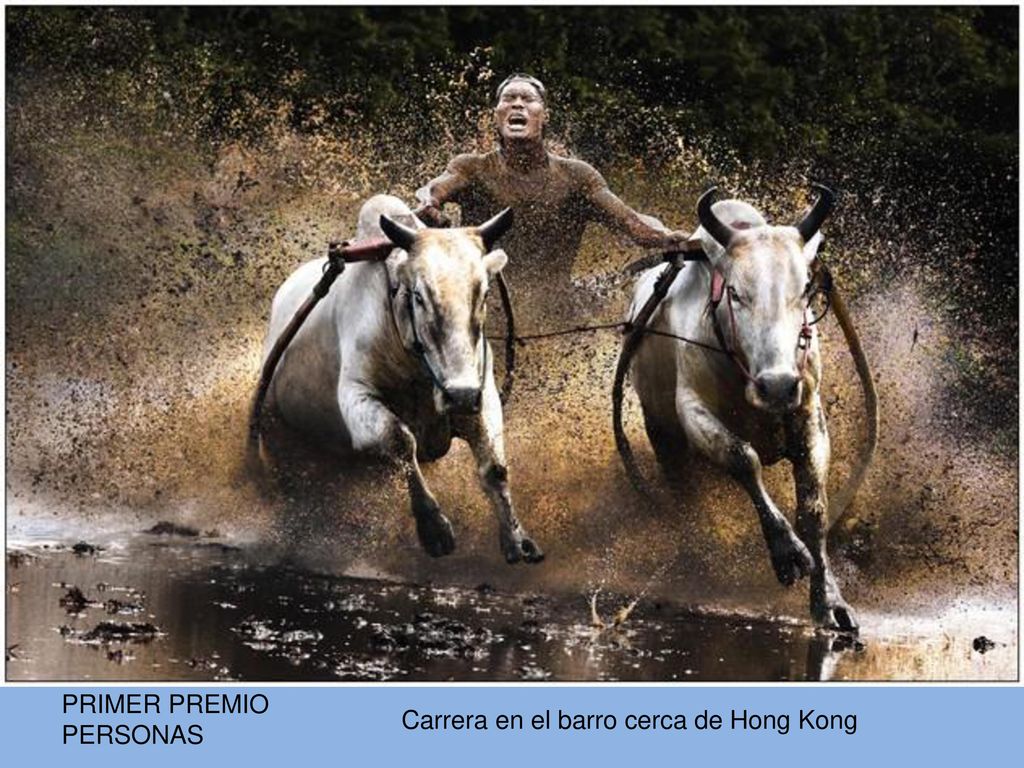 PRIMER PREMIO PERSONAS Carrera en el barro cerca de Hong Kong