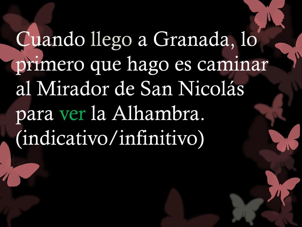 Cuando llego a Granada, lo primero que hago es caminar al Mirador de San Nicolás para ver la Alhambra.