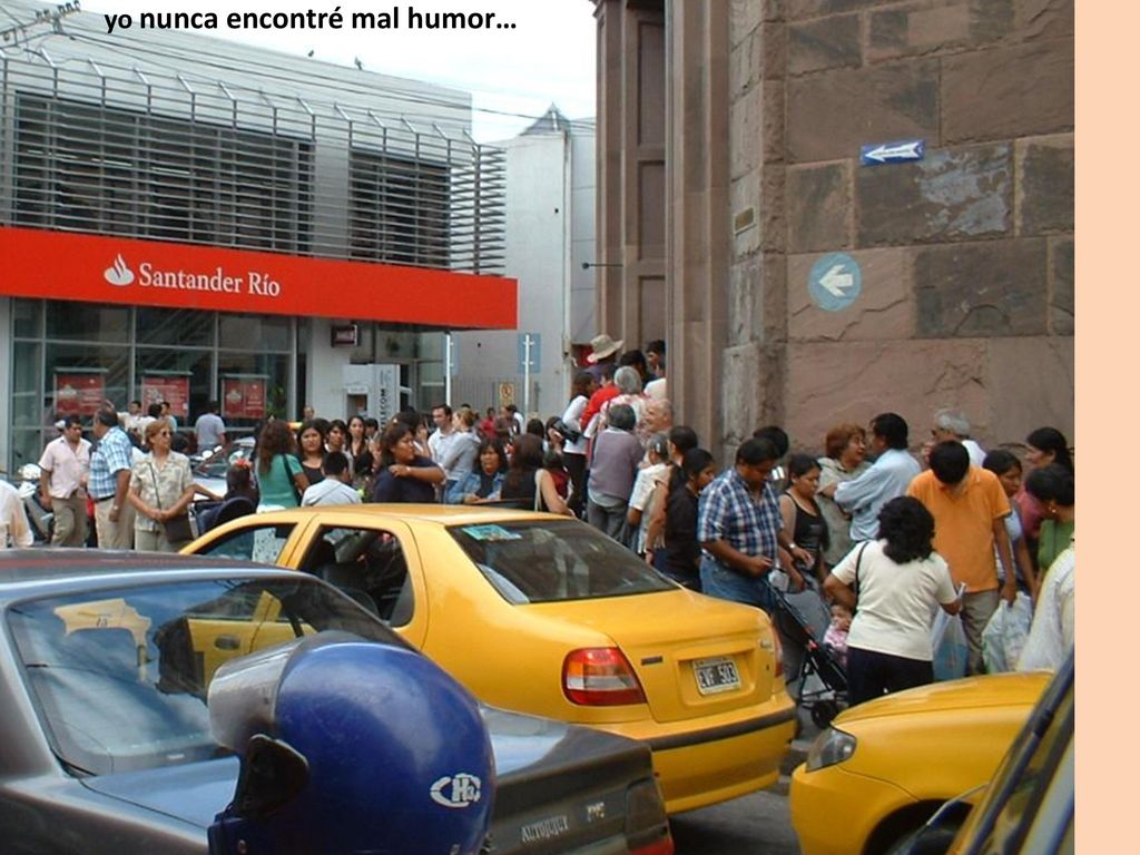 Difícil encontrar centro urbano tan denso y a la vez tan tranquilo, la gente no anda apurada y no se como pero todos nos damos paso…