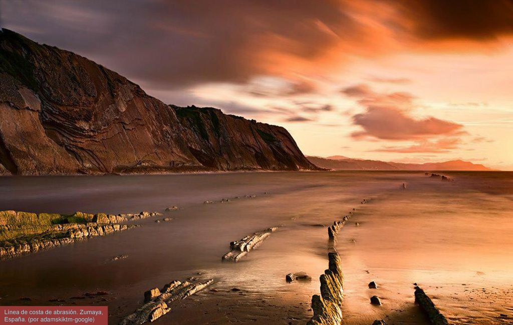 Línea de costa de abrasión. Zumaya, España. (por adamskiktm-google)