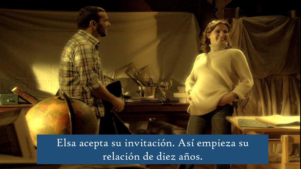 Elsa acepta su invitación. Así empieza su relación de diez años.