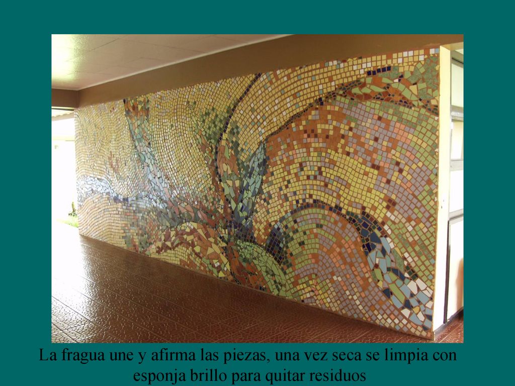 La fragua une y afirma las piezas, una vez seca se limpia con