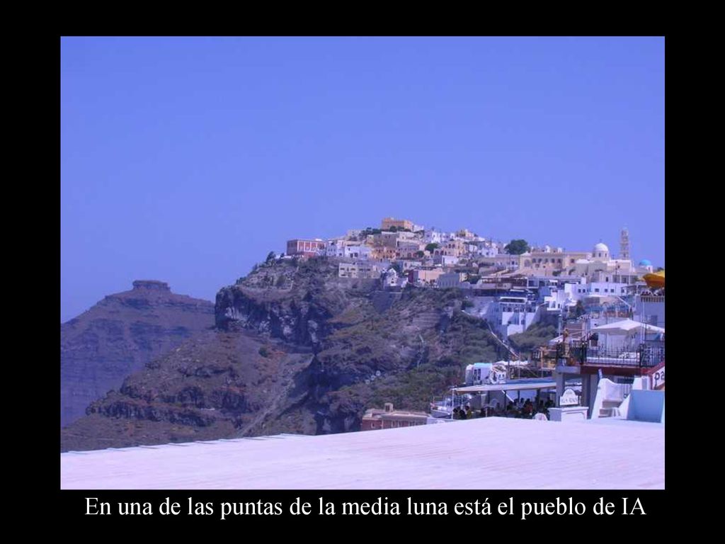 En una de las puntas de la media luna está el pueblo de IA