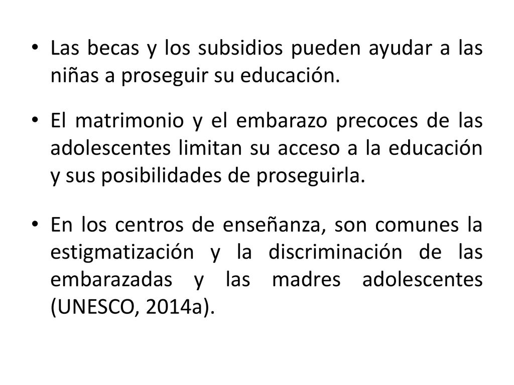 Las becas y los subsidios pueden ayudar a las niñas a proseguir su educación.