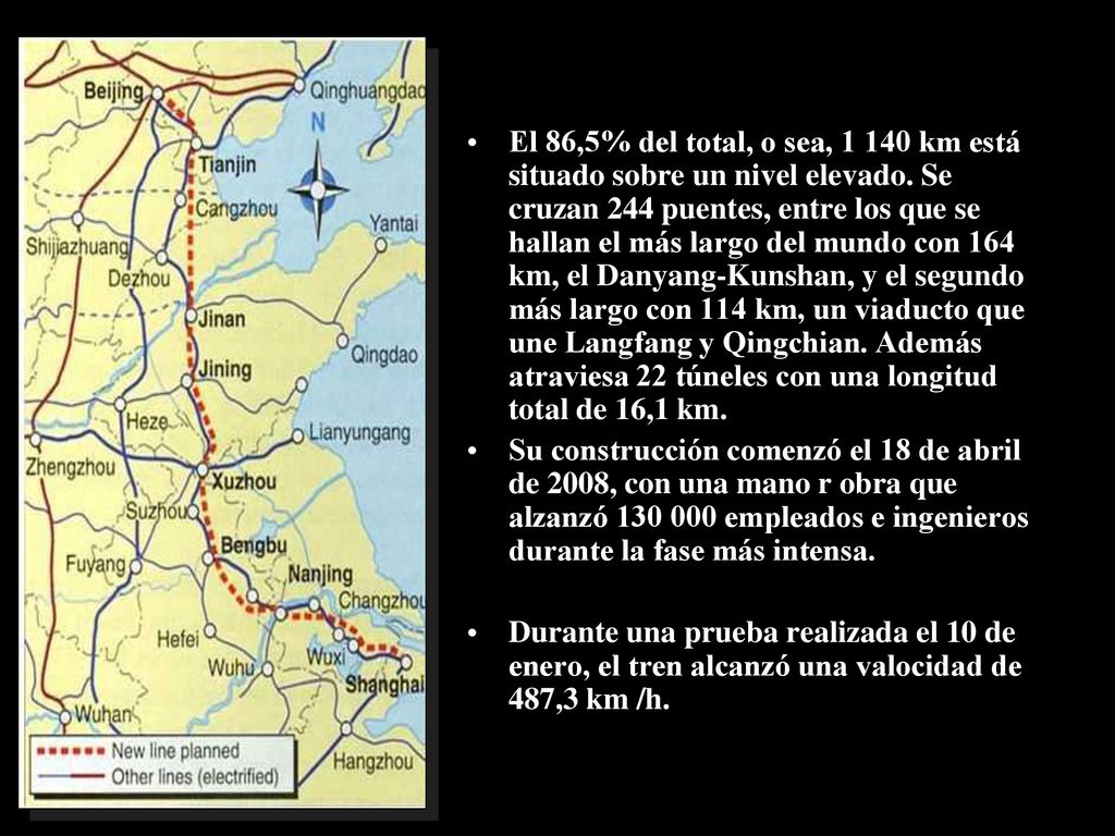 El 86,5% del total, o sea, km está situado sobre un nivel elevado. Se cruzan 244 puentes, entre los que se hallan el más largo del mundo con 164 km, el Danyang-Kunshan, y el segundo más largo con 114 km, un viaducto que une Langfang y Qingchian. Además atraviesa 22 túneles con una longitud total de 16,1 km.