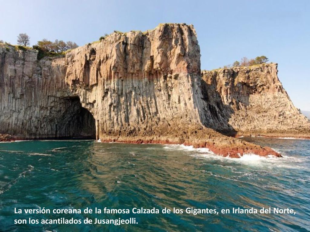 La versión coreana de la famosa Calzada de los Gigantes, en Irlanda del Norte, son los acantilados de Jusangjeolli.
