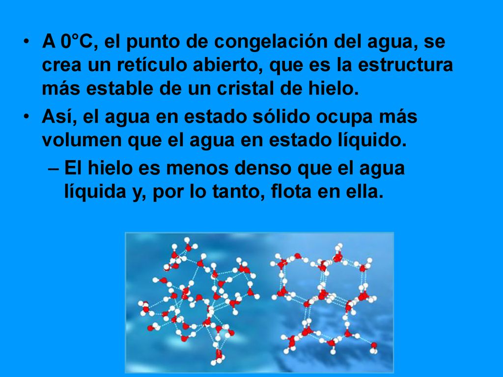 A 0°C, el punto de congelación del agua, se crea un retículo abierto, que es la estructura más estable de un cristal de hielo.