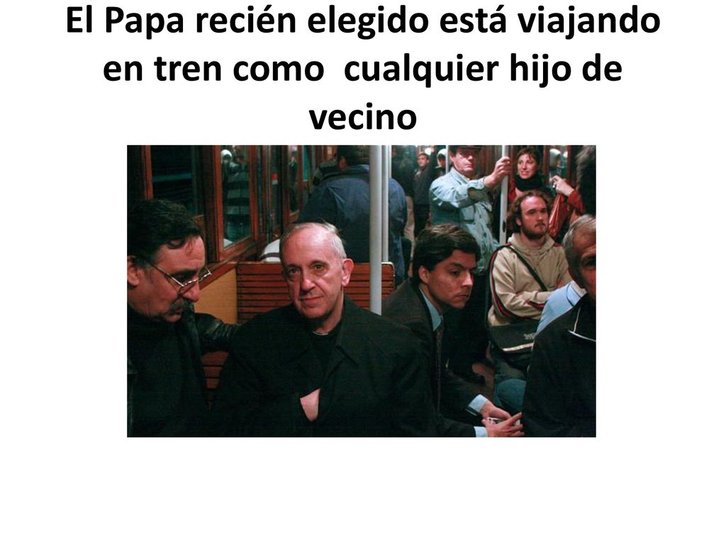 El Papa recién elegido está viajando en tren como cualquier hijo de vecino