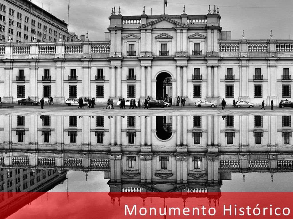 Son aquellos lugares, edificios o algunas ruinas muy valiosas para la comunidad puede ser por su antigüedad, historia, materiales o usos.