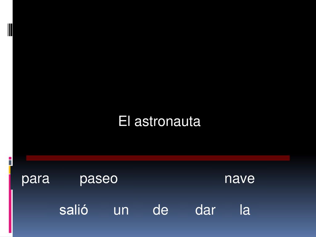 El astronauta para paseo nave salió un de dar la
