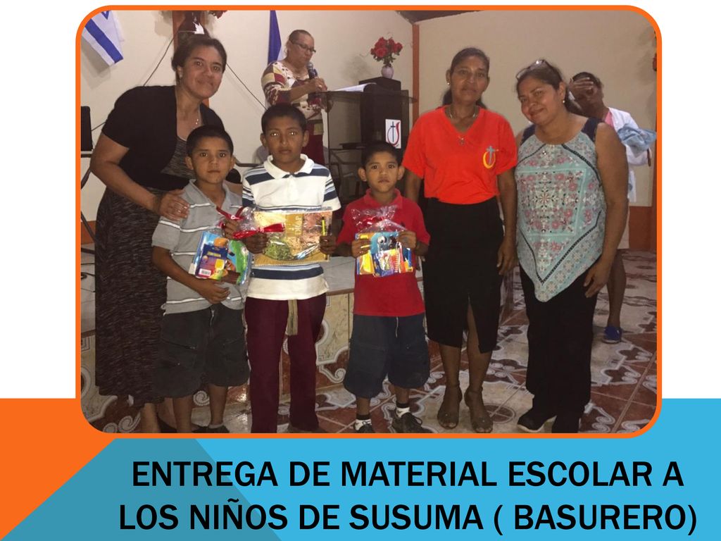 Entrega de material escolar a los niños de susuma ( basurero)