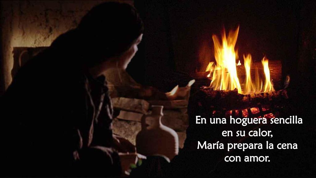 En una hoguera sencilla en su calor, María prepara la cena con amor.