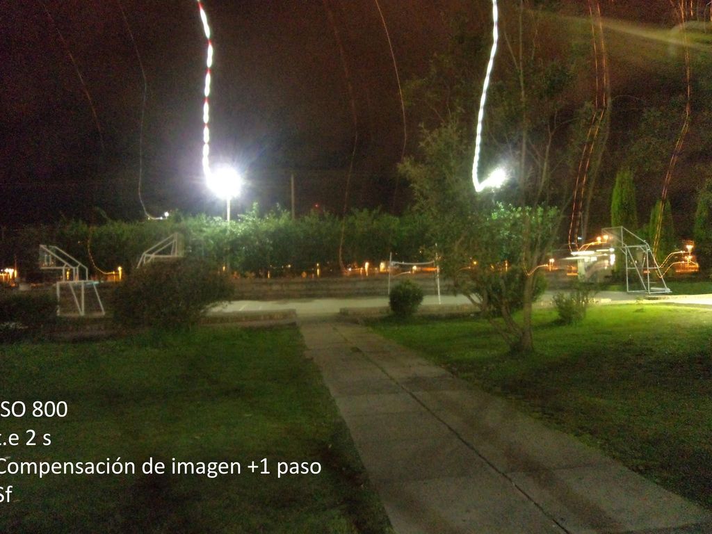 ISO 800 t.e 2 s Compensación de imagen +1 paso Sf