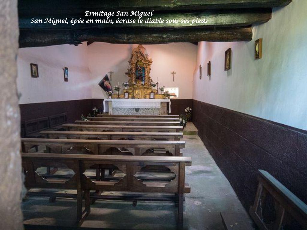 Ermitage San Miguel San Miguel, épée en main, écrase le diable sous ses pieds