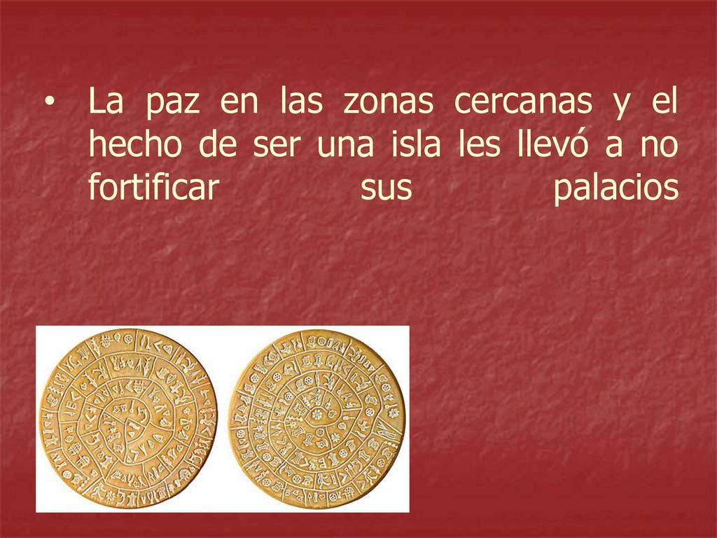 La paz en las zonas cercanas y el hecho de ser una isla les llevó a no fortificar sus palacios