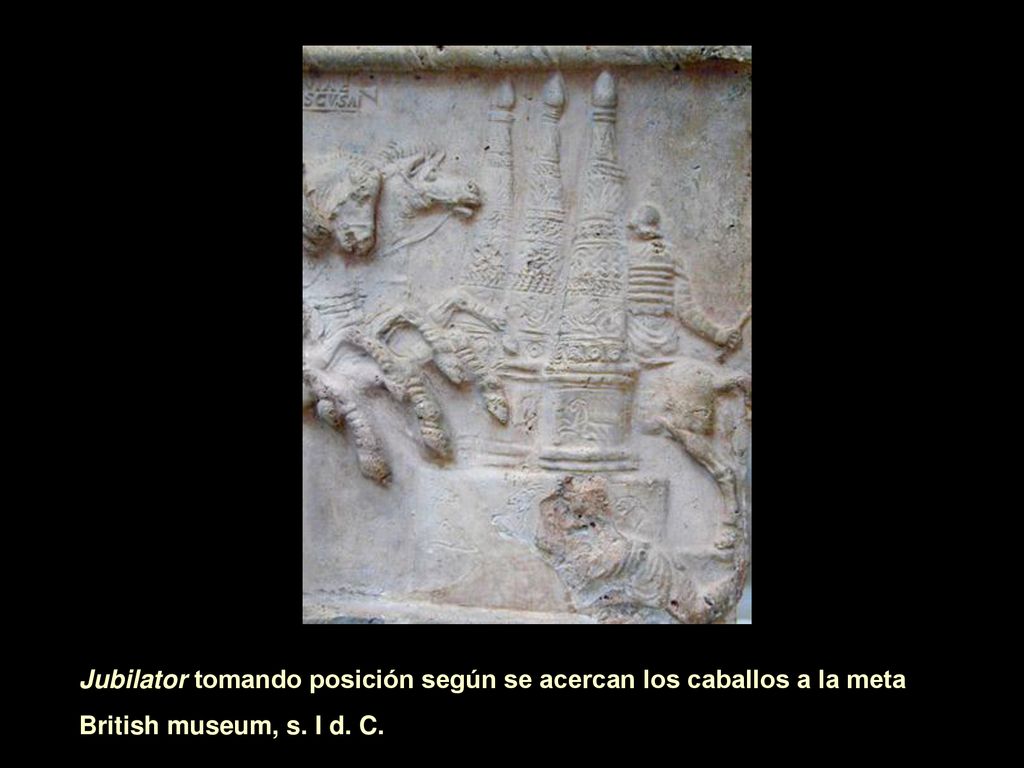Jubilator tomando posición según se acercan los caballos a la meta