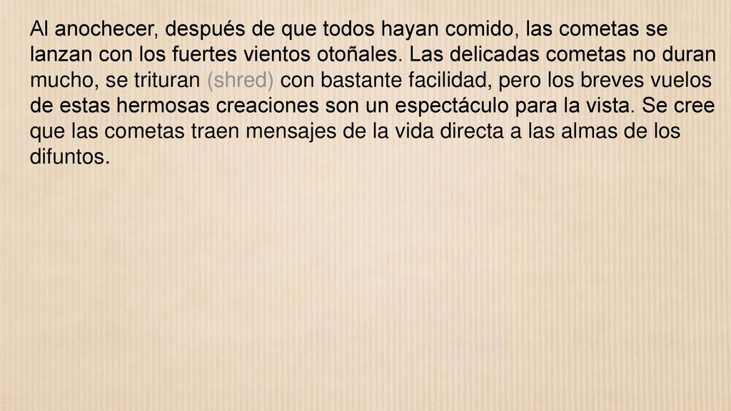 Al anochecer, después de que todos hayan comido, las cometas se lanzan con los fuertes vientos otoñales.