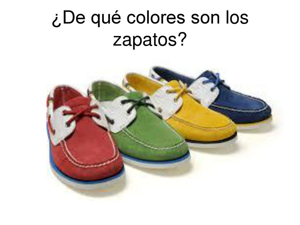 ¿De qué colores son los zapatos