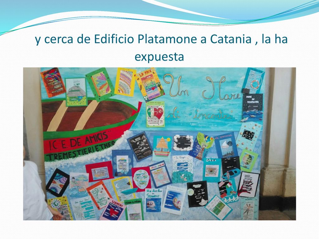 y cerca de Edificio Platamone a Catania , la ha expuesta